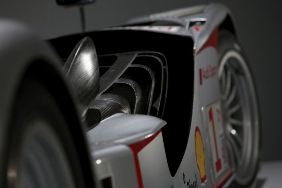 Детали экстерьера Audi R15 TDI 2009 года  (фото 36 из 78)